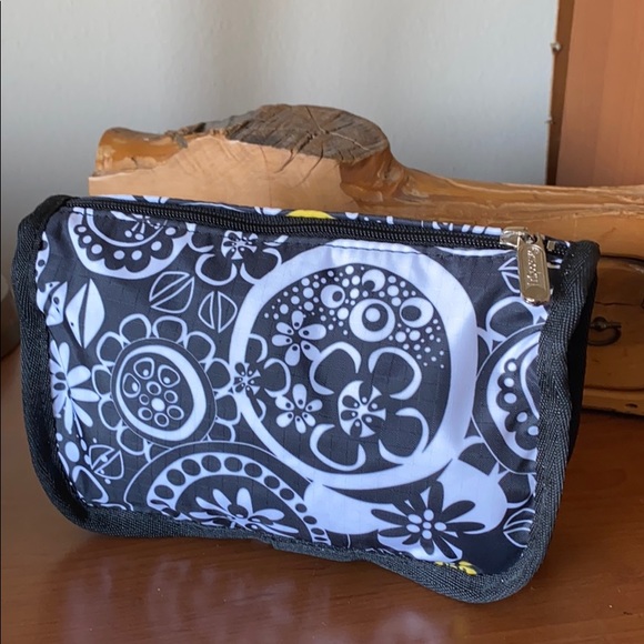 LeSportsac Pouch - Picture 3 of 7